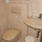 Landgasthof Wiesenmuehle Guest house 3*