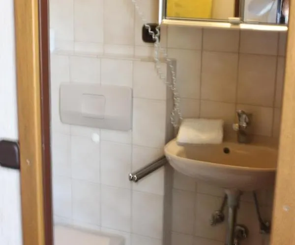 Landgasthof Wiesenmuehle Guest house 3*